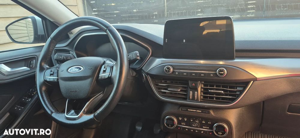 Ford Focus 1.5 EcoBlue Titanium - 9