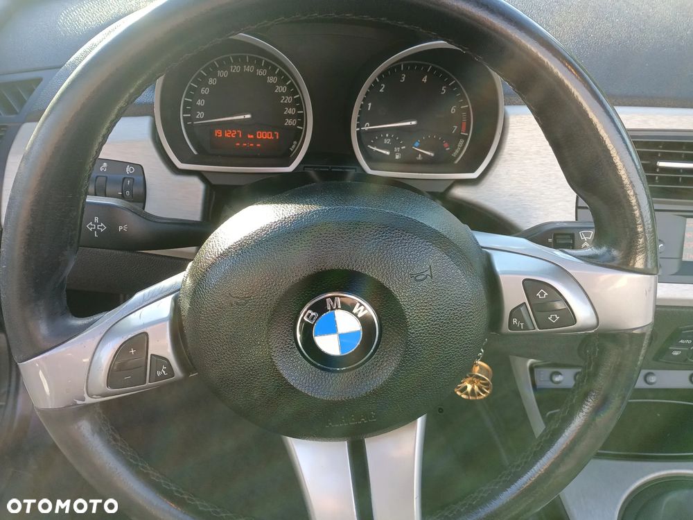 BMW Z4 2.2i - 23