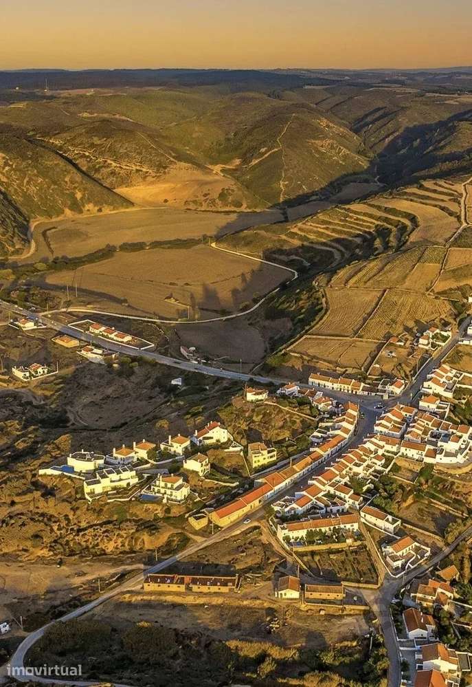 Projeto Aprovado de Surf-Hospitality + Residência Privada | a 3 km da - Grande imagem: 2/9