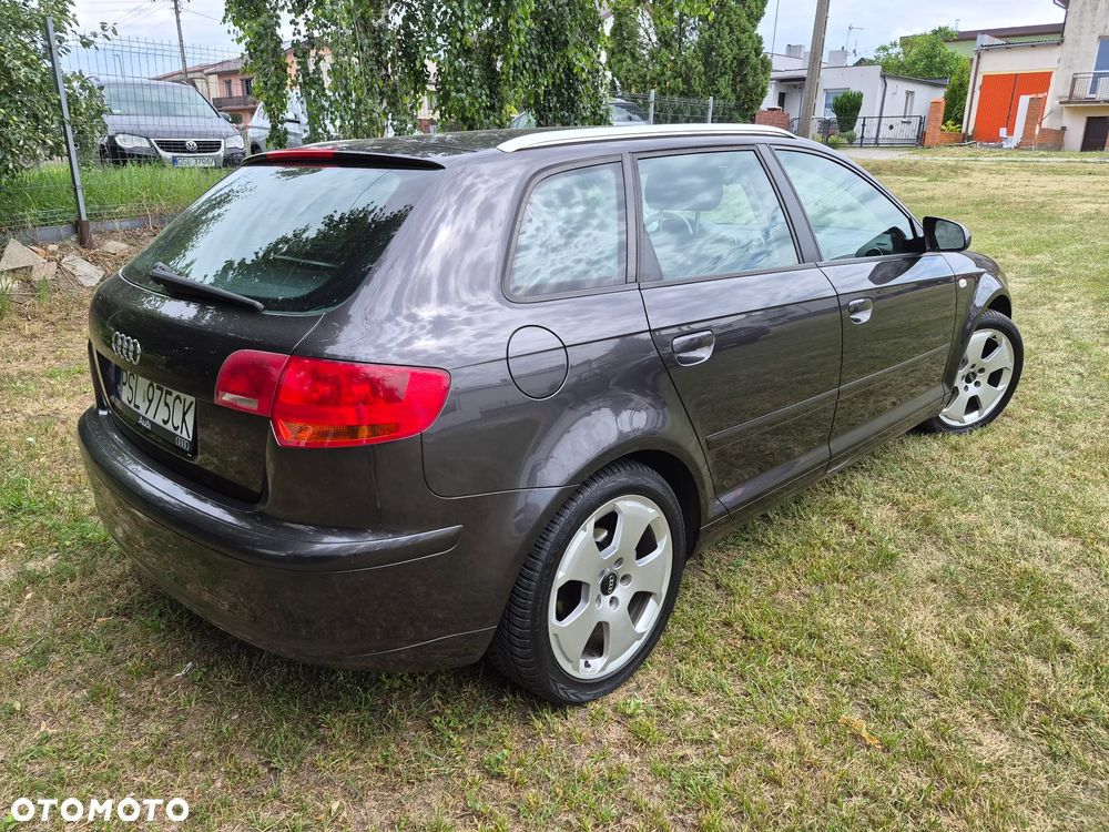 Audi A3 Sportback 1.6 FSI Ambiente - 12
