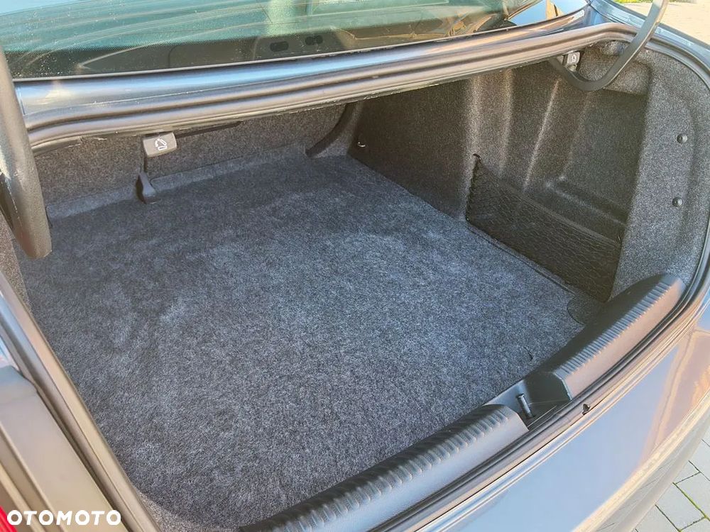 Volkswagen Jetta 1.2 TSI BlueMotion Technology Comfortline - 17