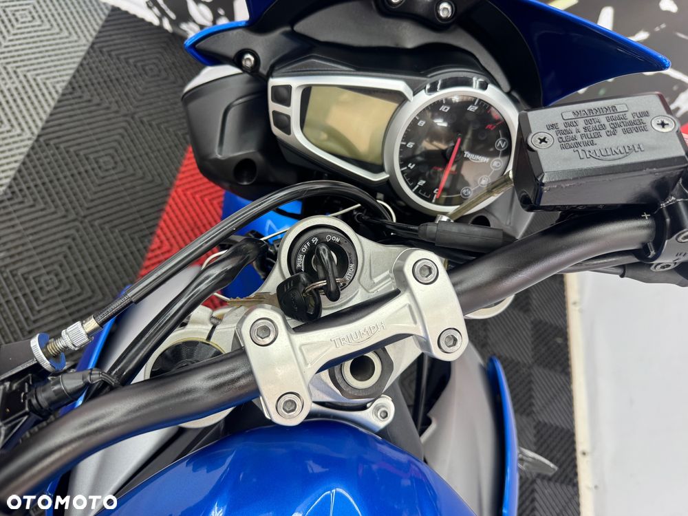 Triumph Street Triple - 24