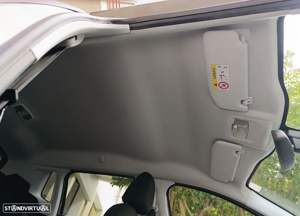 Peugeot 2008 1.2 PureTech Style - 21