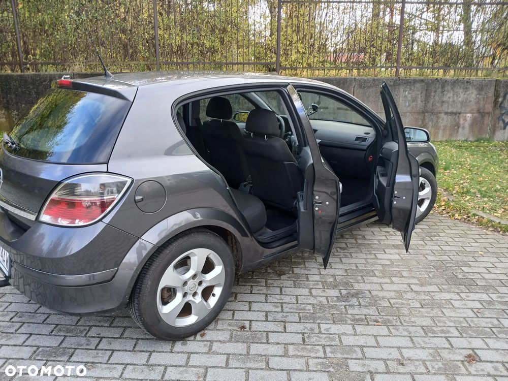 Opel Astra III 1.6 - 12