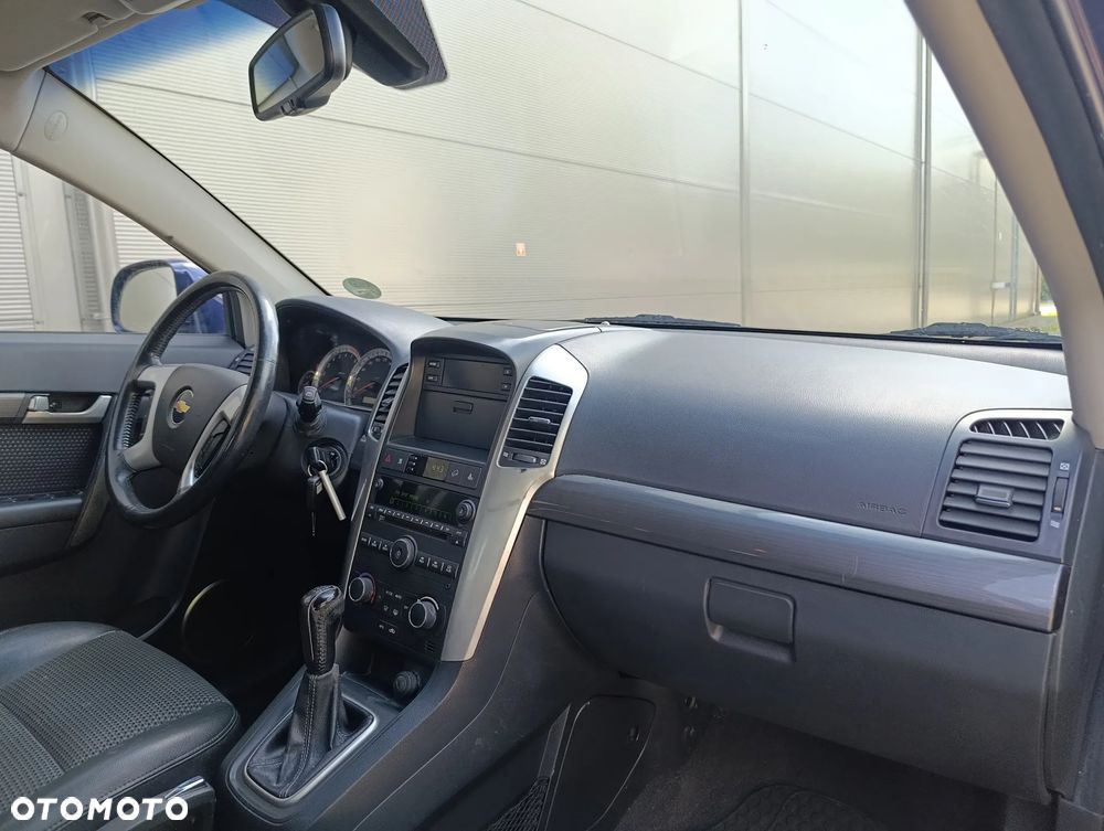Chevrolet Captiva 2.4 4WD 7 Sitzer LT - 9