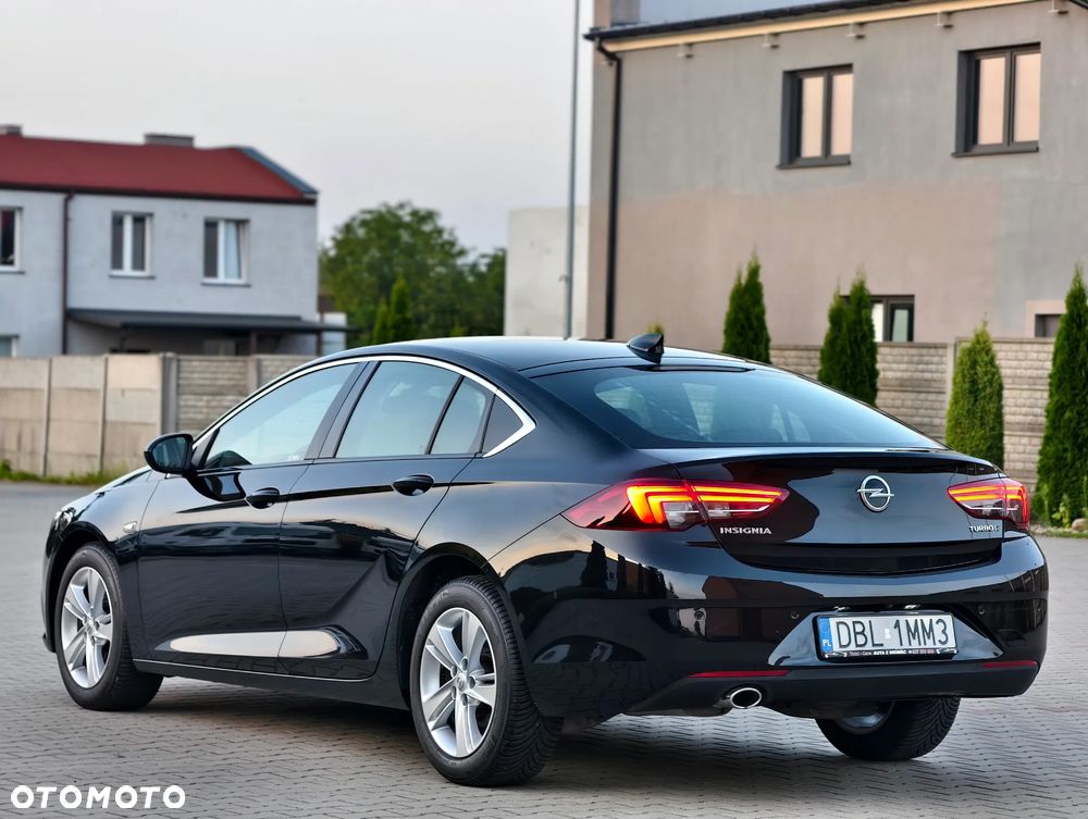 Opel Insignia 2.0 CDTI Cosmo S&S - 2