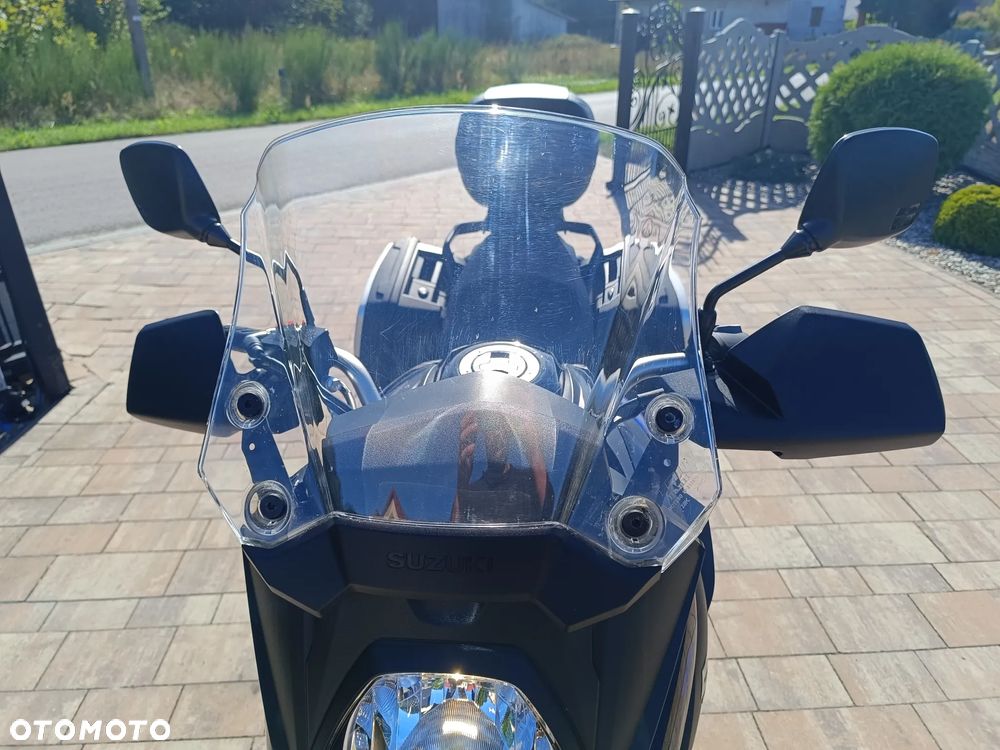 Suzuki V-STROM - 15