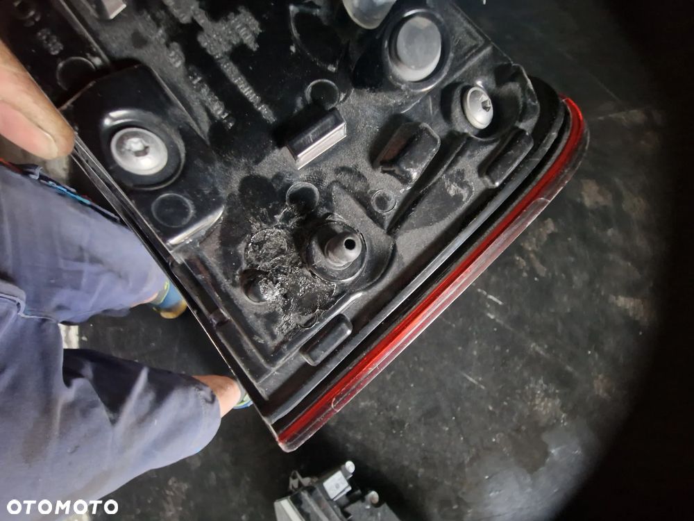 Lampa lewy tył  audi A5  B9  8W6.945.091.J - 4
