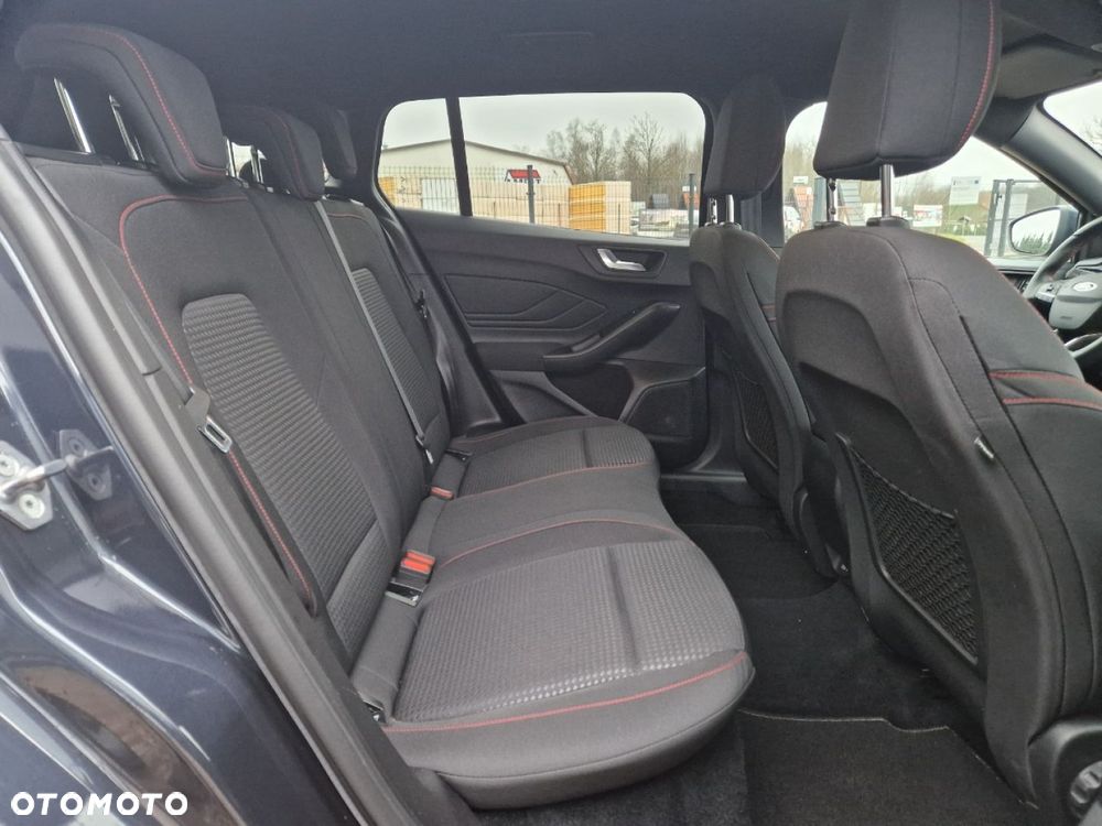 Ford Focus - 26