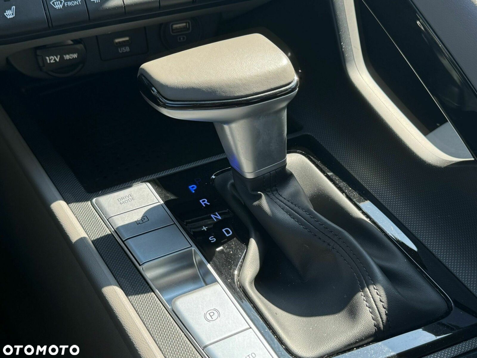 Hyundai Elantra 1.6 Smart CVT - 18