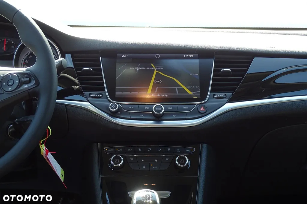Opel Astra 1.4 Turbo Sports Tourer Innovation - 25