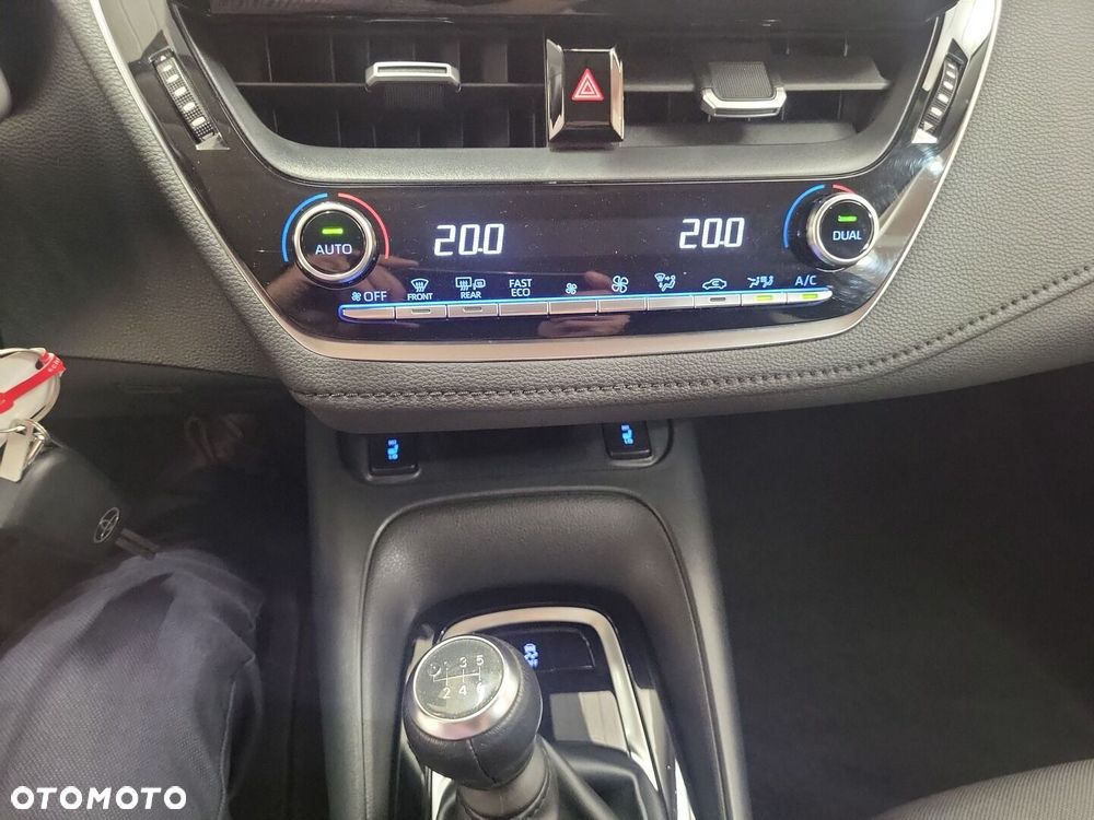 Toyota Corolla - 17