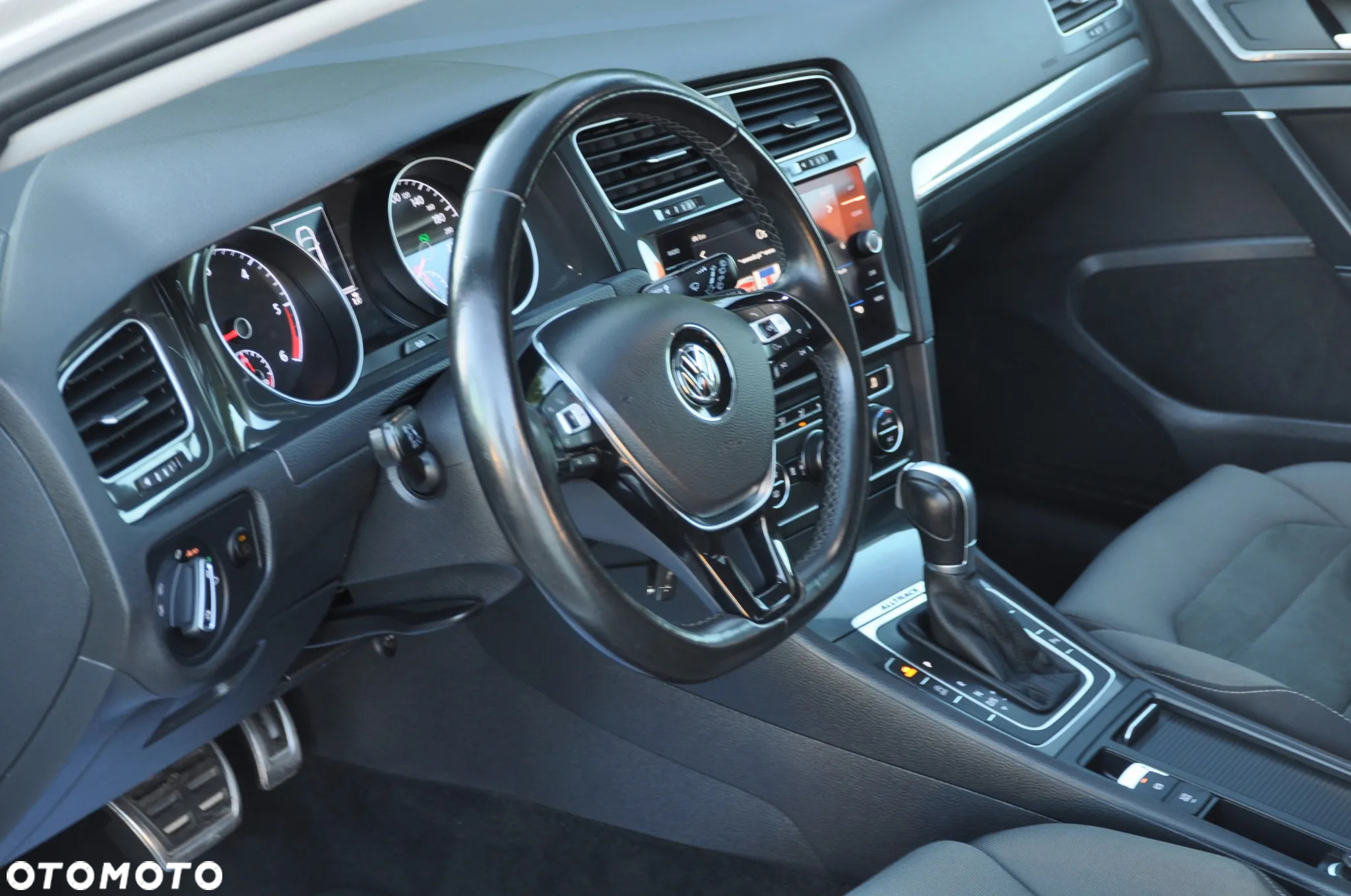 Volkswagen Golf Alltrack 2.0 TDI 4Motion BlueMotion Techn DSG - 26