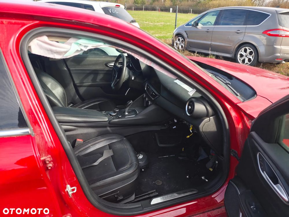 Alfa Romeo Giulia 2.0 Turbo 16V AT8 Veloce Ti - 7