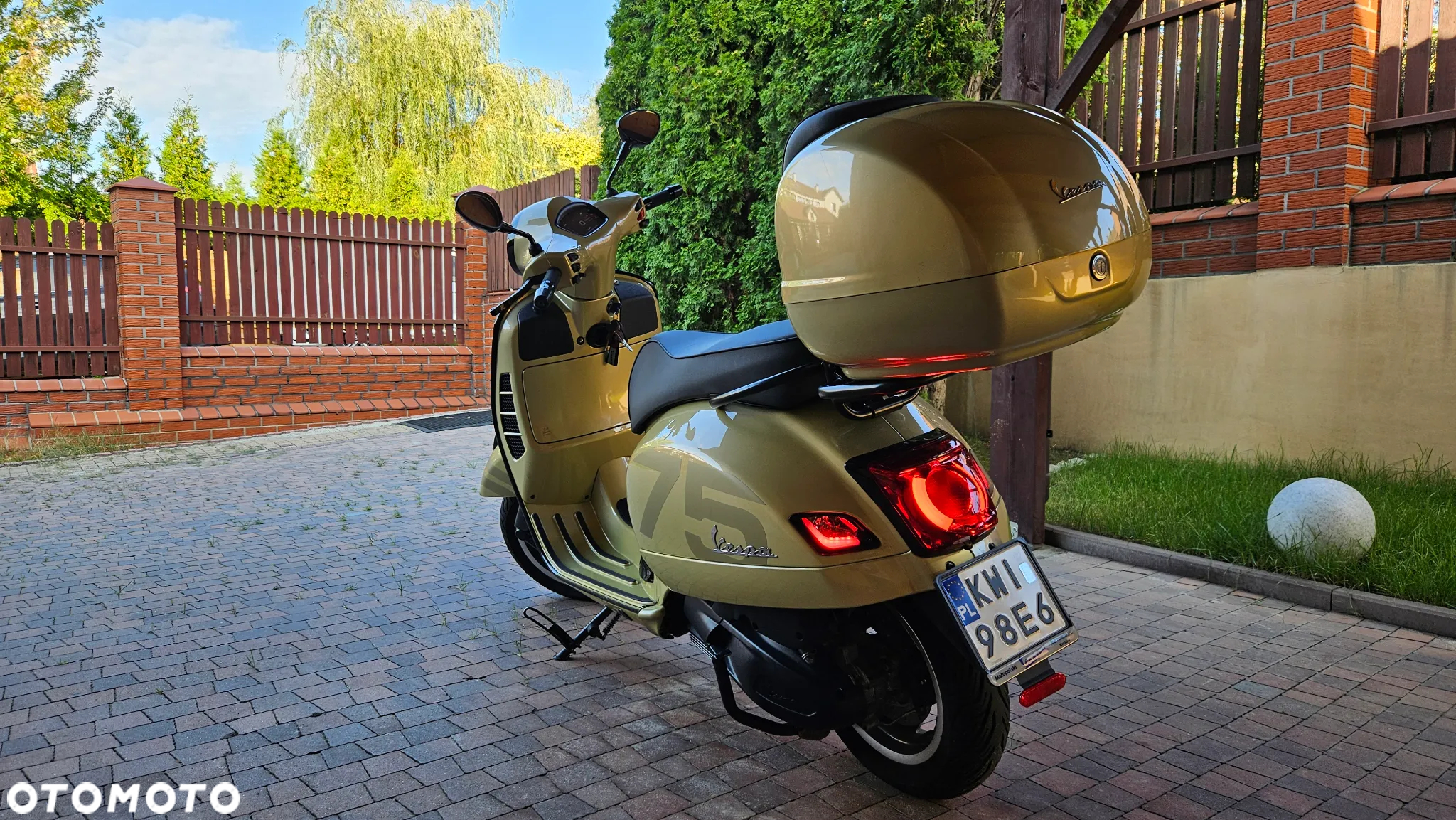 Piaggio Vespa - 12