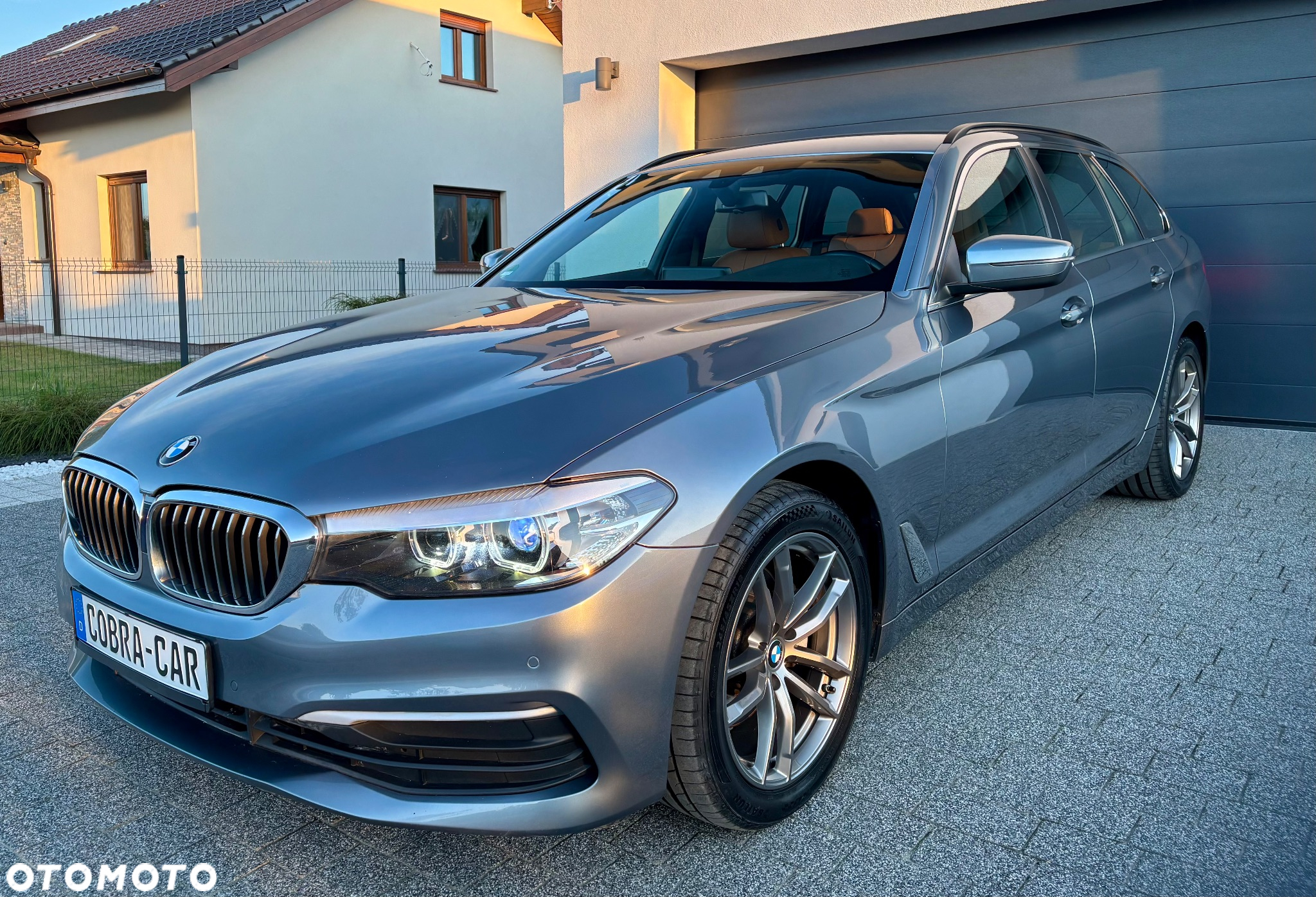 BMW Seria 5 520d Touring Luxury Line - 3