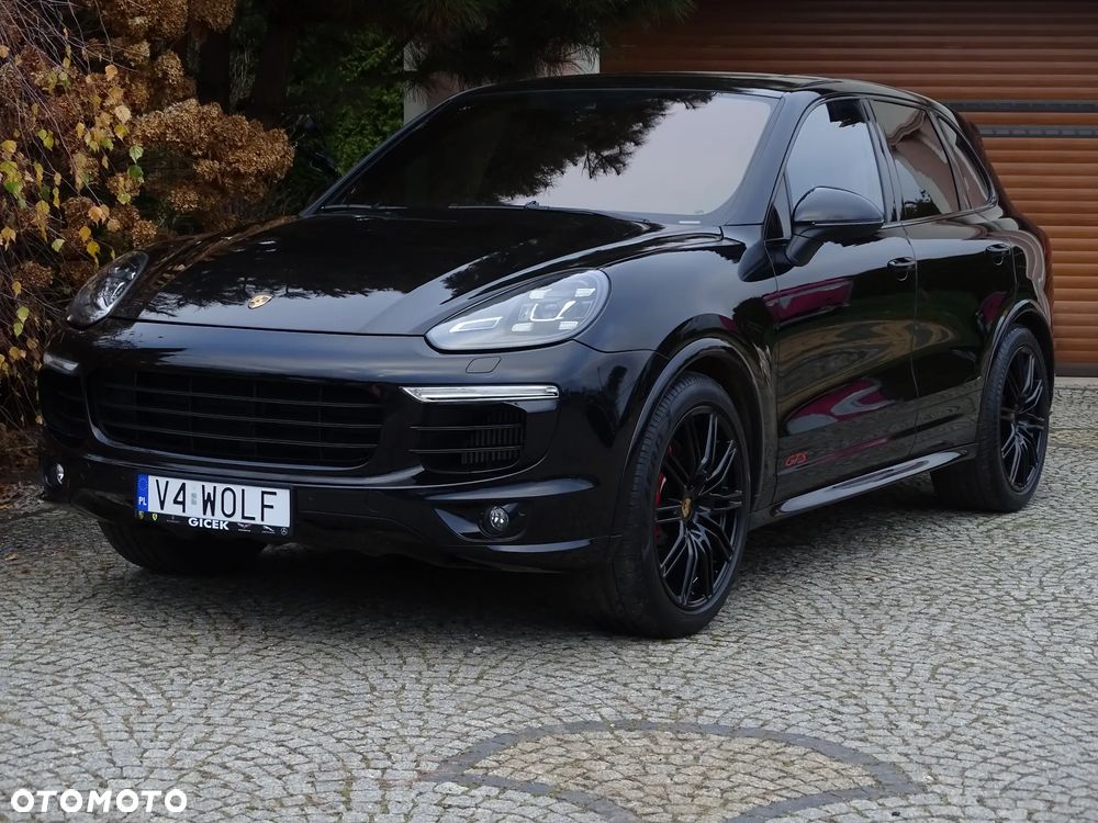 Porsche Cayenne GTS - 36