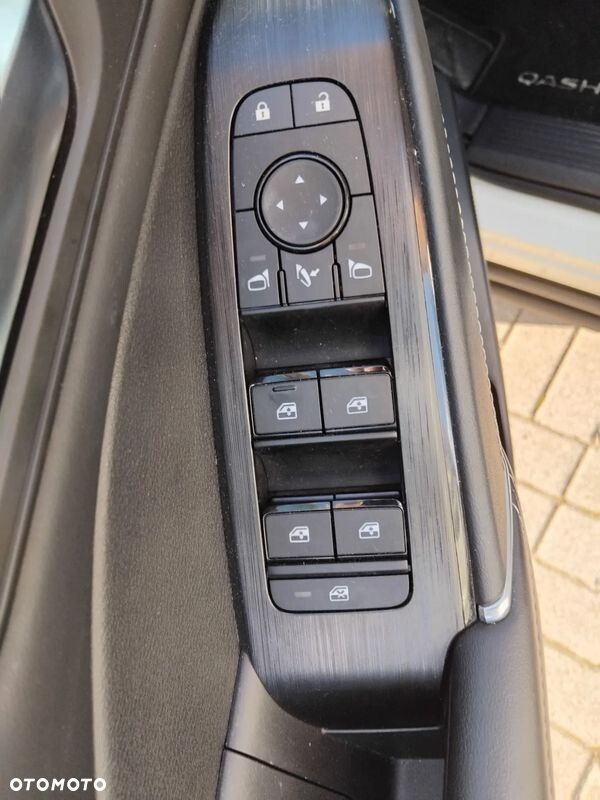 Nissan Qashqai 1.3 DIG-T MHEV N-Connecta Xtronic - 20