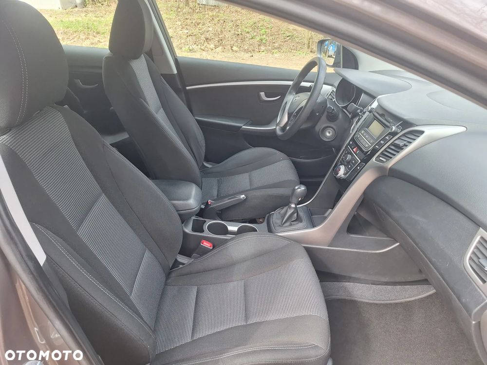 Hyundai i30 1.4 Comfort - 16