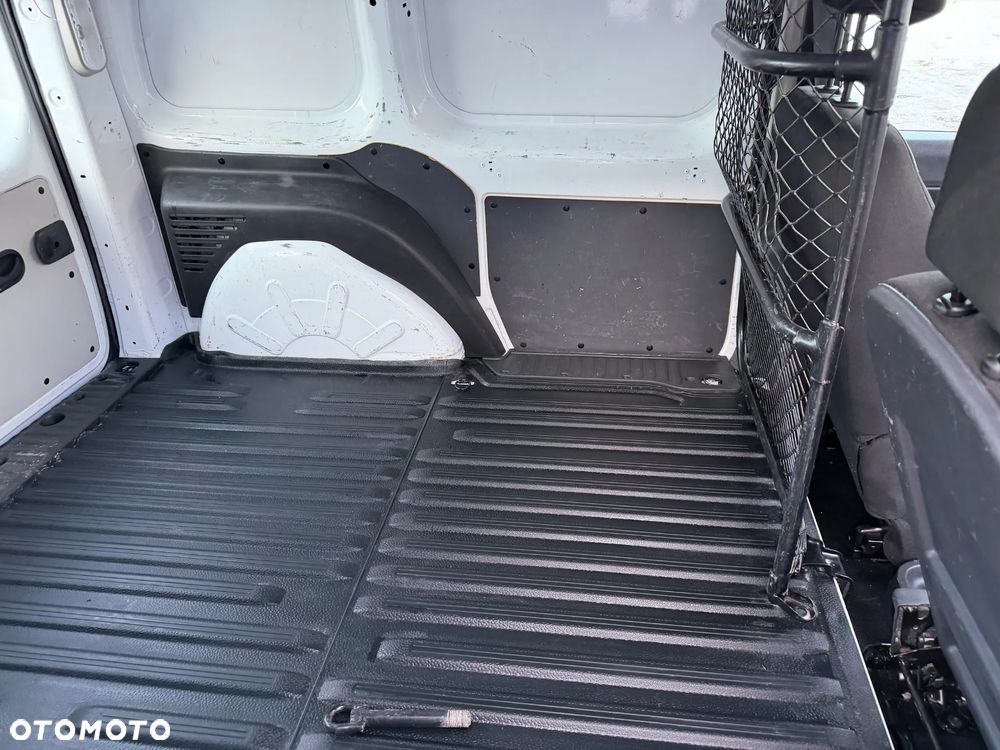 Renault Kangoo Rapid - 3