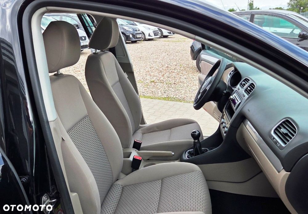 Volkswagen Golf - 26