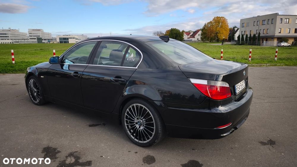 BMW Seria 5 520i - 12