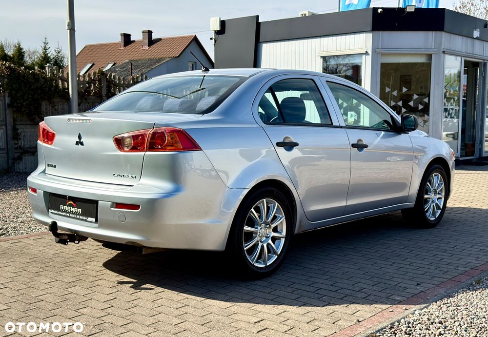Mitsubishi Lancer 1.5 - 4