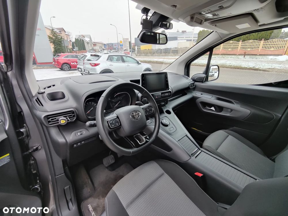 Toyota Proace City Verso Long 1.5 D-4D Business - 11