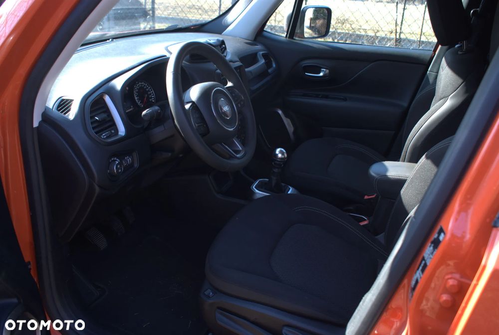 Jeep Renegade - 14