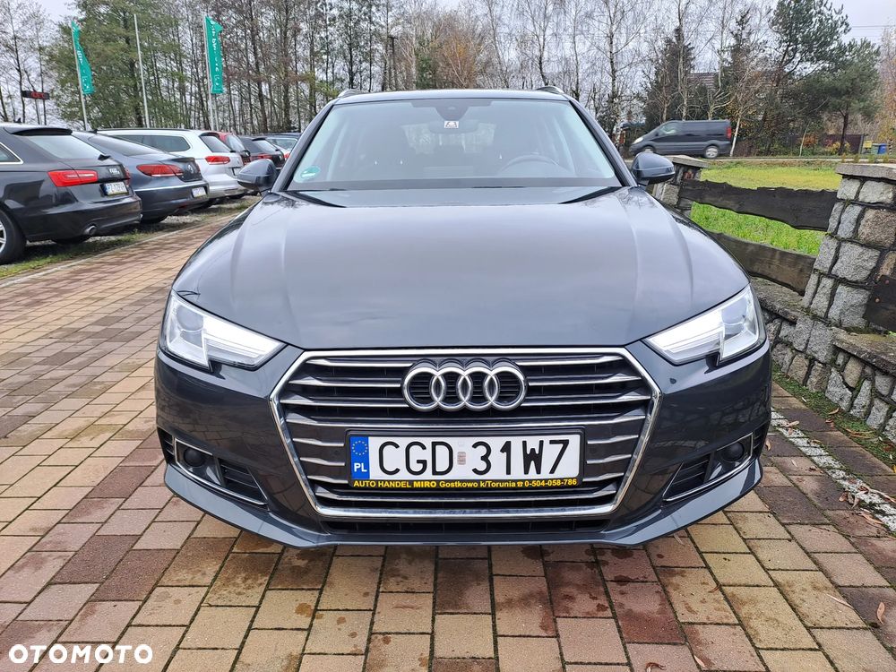 Audi A4 Avant 2.0 TDI - 10