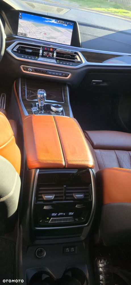 BMW X7 M50i sport - 20