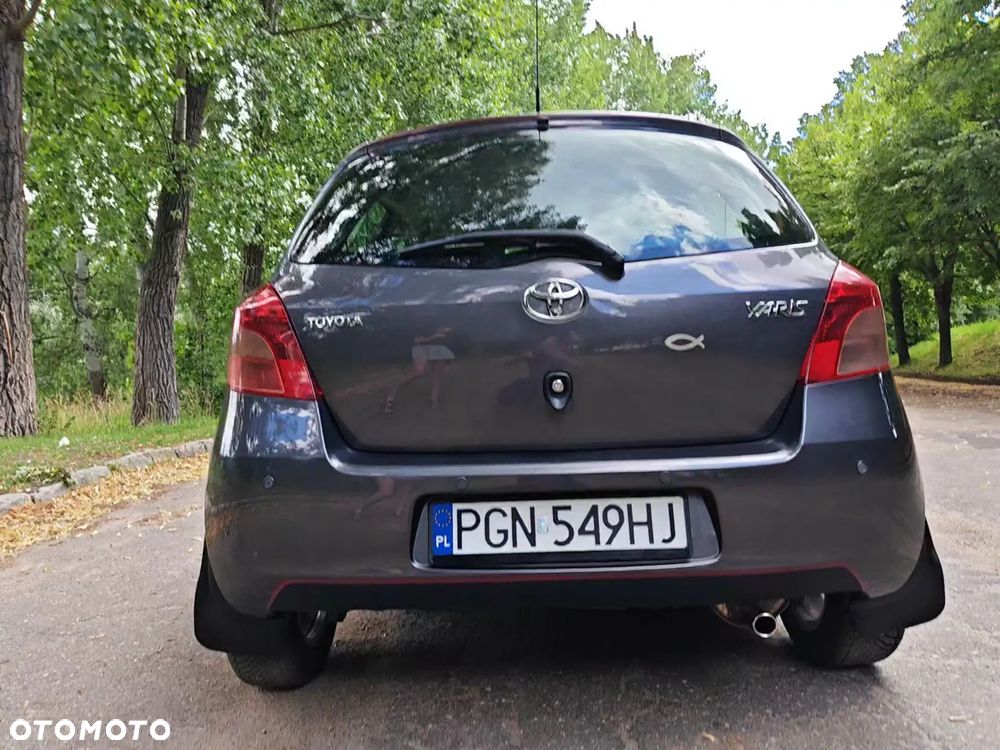 Toyota Yaris 1.0 VVT-i - 5