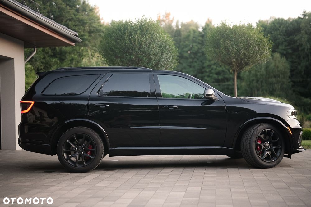 Dodge Durango 6.4 SRT - 17