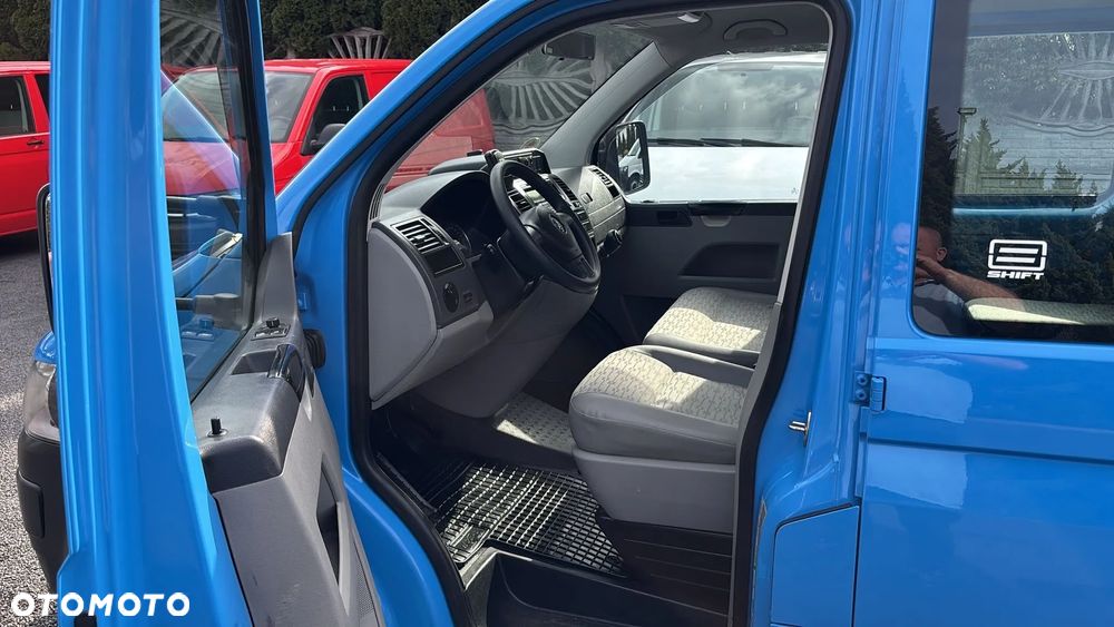 Volkswagen Transporter T5 - 5