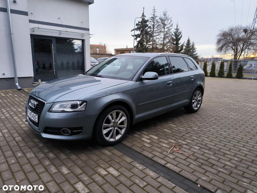 Audi A3 Sportback - 2