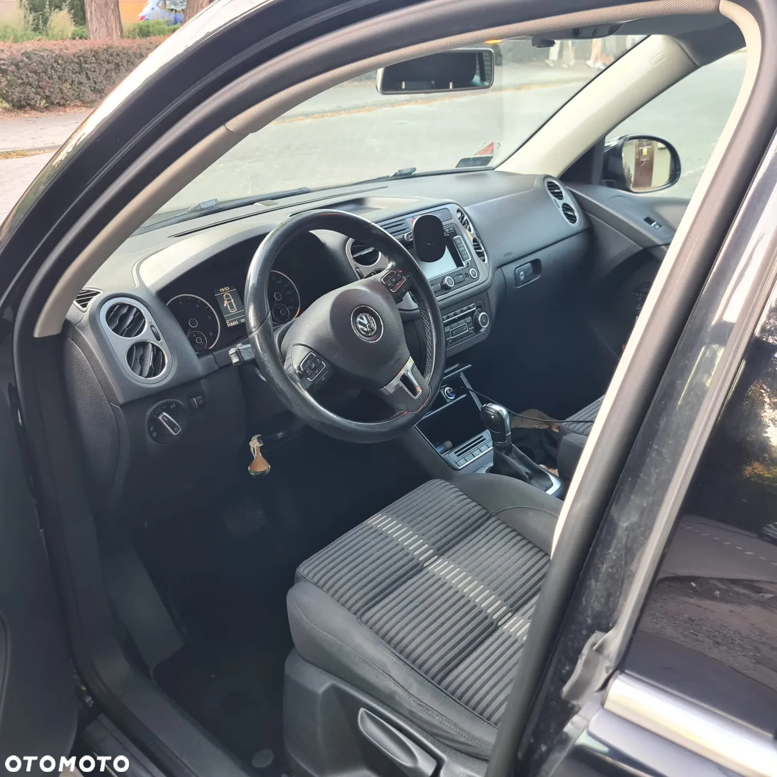 Volkswagen Tiguan 2.0 TDI 4Mot Sport DSG - 9