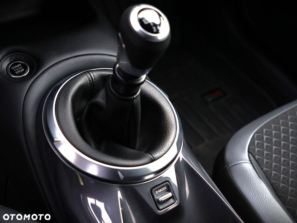 Nissan Juke 1.0 DIG-T Tekna - 25