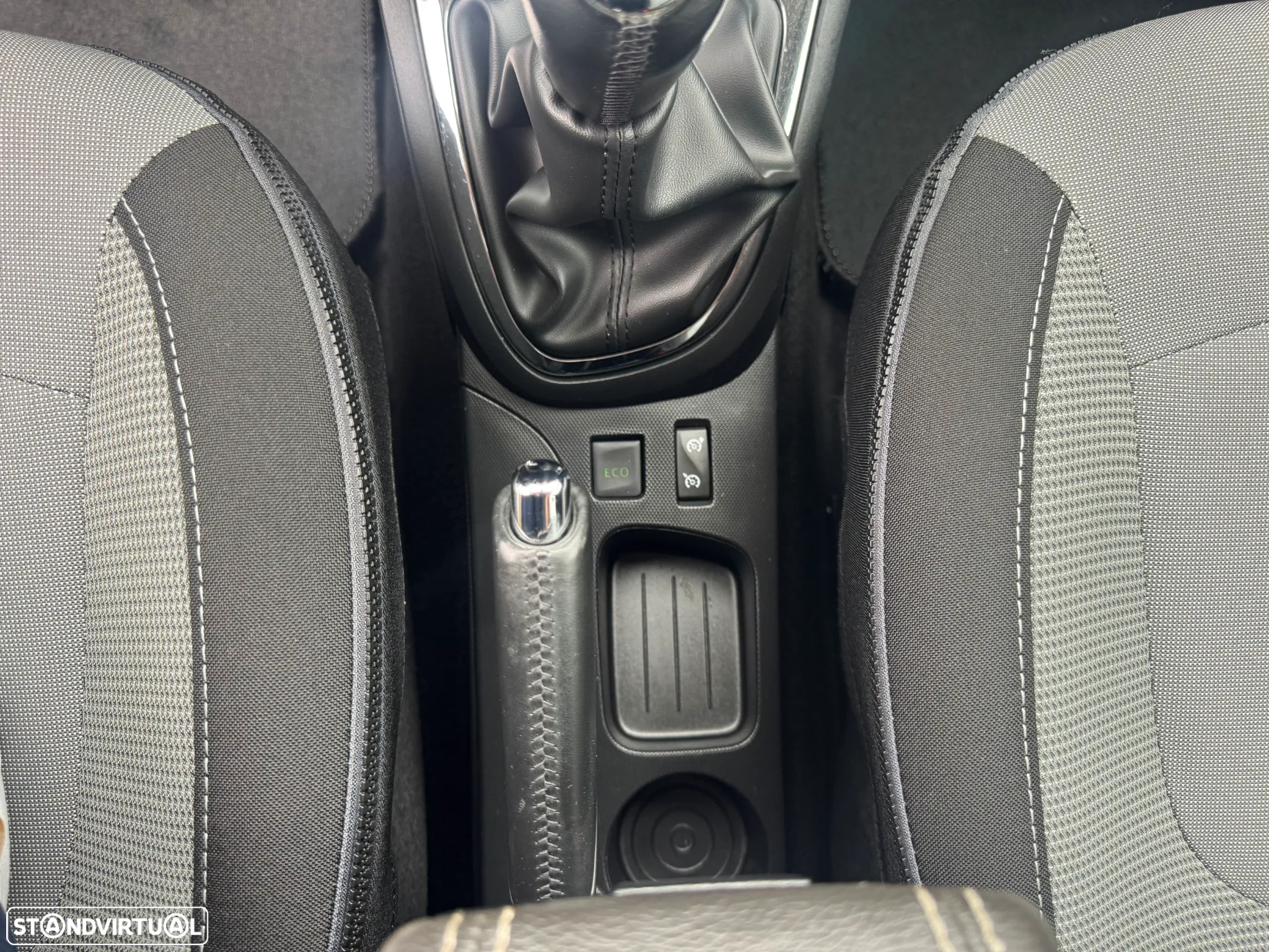 Renault Captur 0.9 TCE - 24