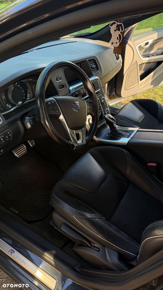 Volvo V60 - 16