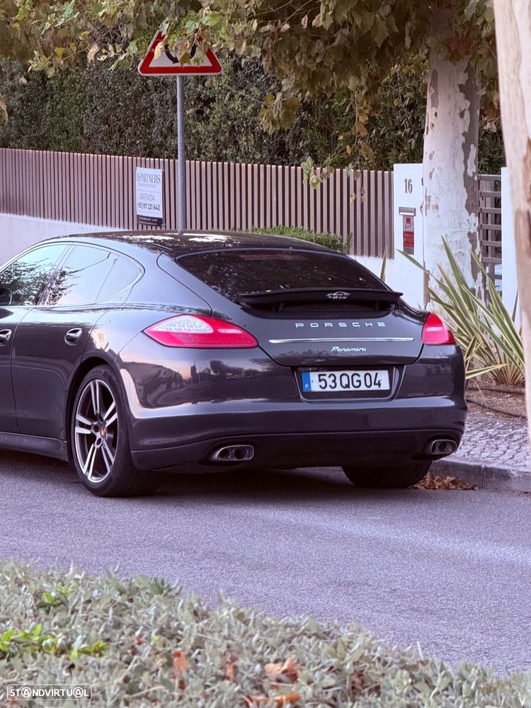 Porsche Panamera 3.0 V6 - 8