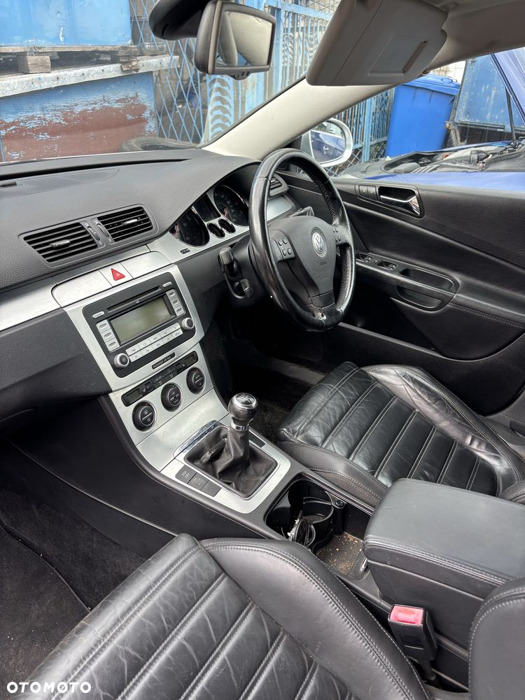 Volkswagen Passat - 3