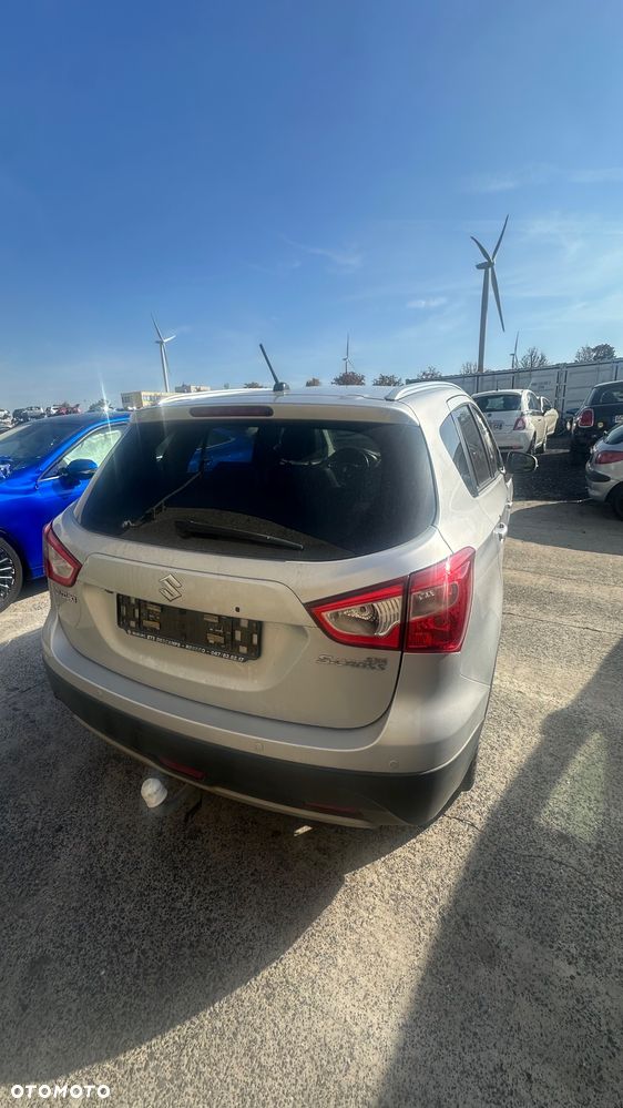 Suzuki SX4 - 4