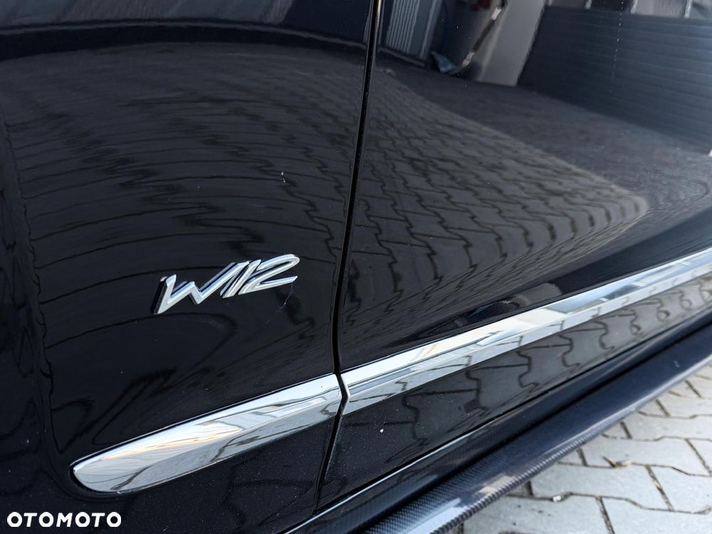 Bentley Flying Spur W12 - 13