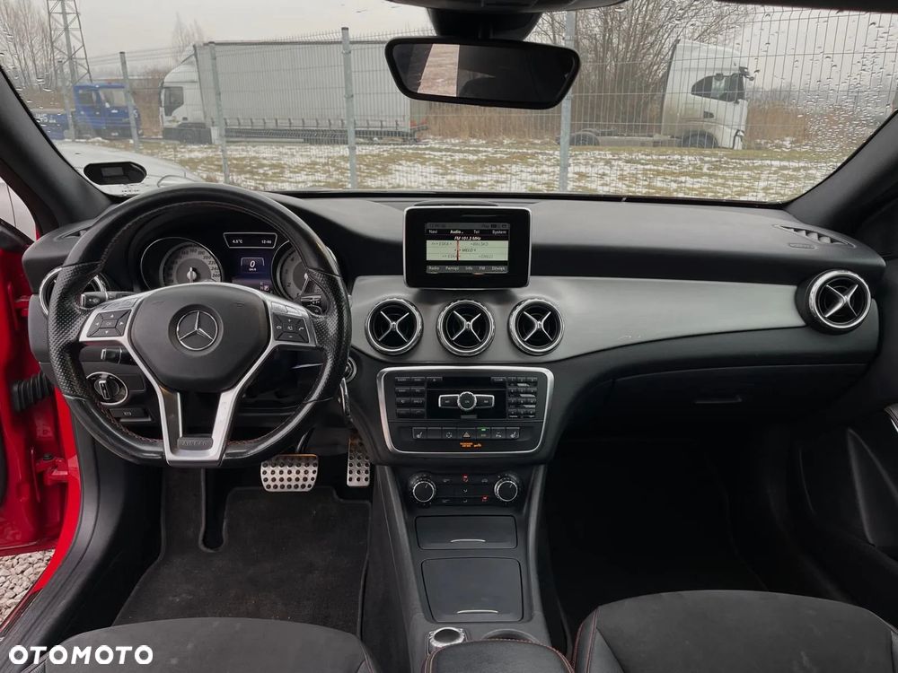 Mercedes-Benz GLA 200 7G-DCT AMG Line - 7