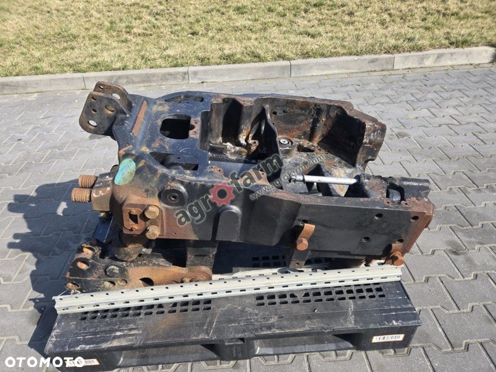 TUZ, przedni podnośnik, New Holland T6080 - 2