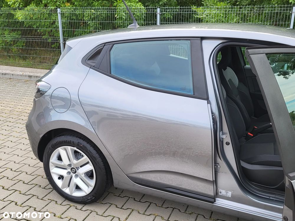 Renault Clio 1.0 TCe Evolution - 9