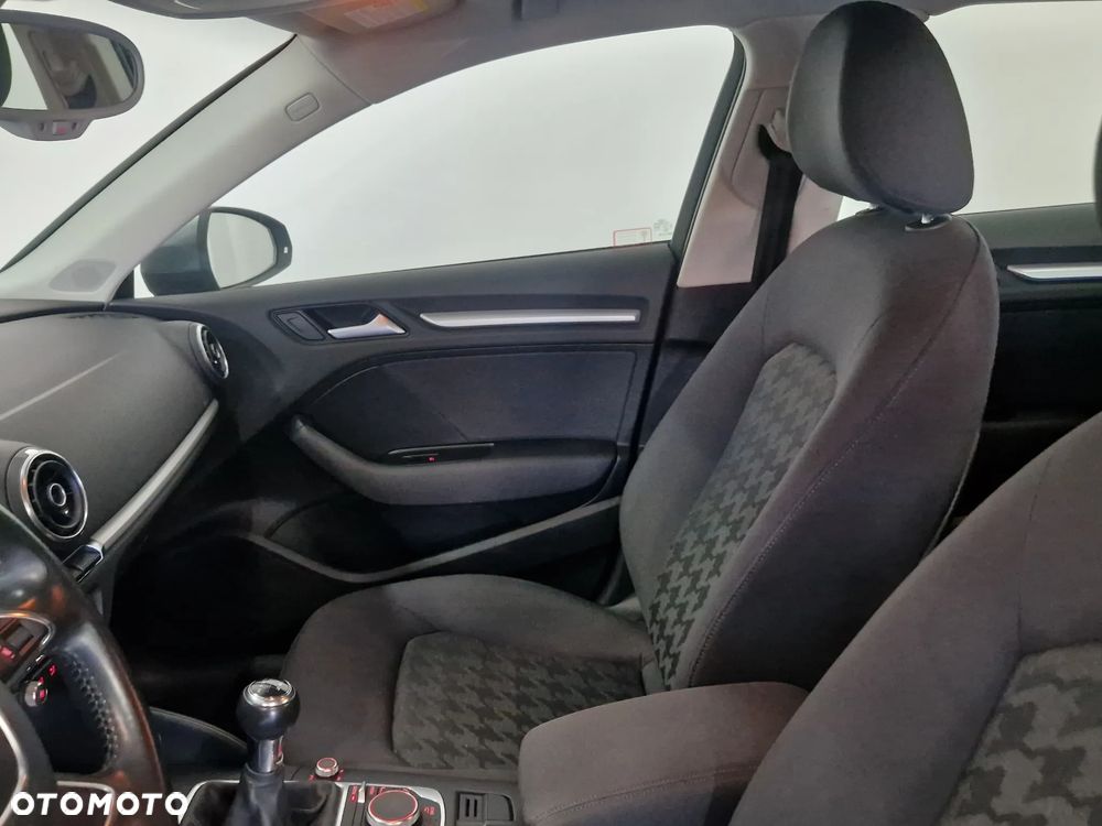 Audi A3 Sportback - 21