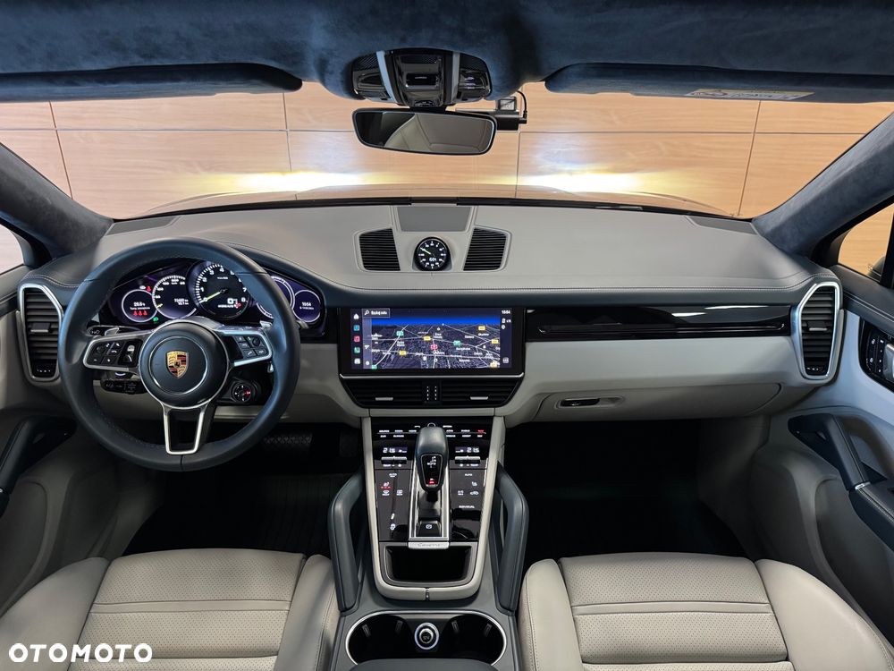 Porsche Cayenne - 10