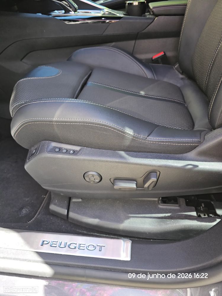 Peugeot 3008 1.2 PureTech GT Pack EAT8 - 6