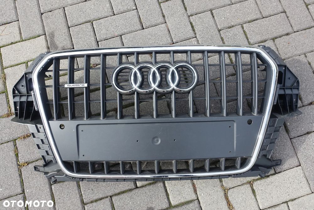 ATRAPA GRILL AUDI Q3 11-14r.  8U0853653H - 1